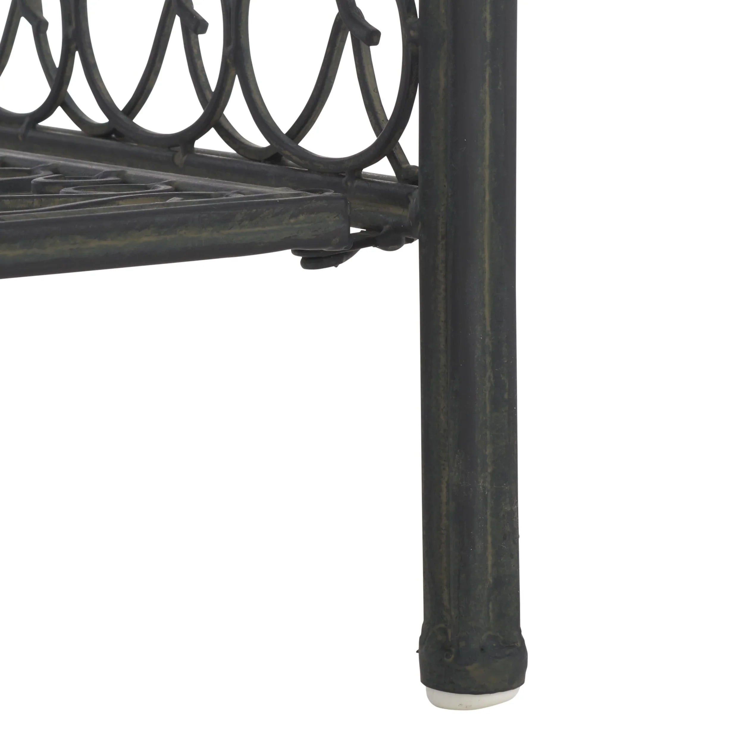 SAFAVIEH Bryn Étagère de boulanger d'extérieur victorienne en fer forgé à 4 niveaux - 63,5 cm l x 38,1 cm P x 160 cm H - 25L x 15P x 63H